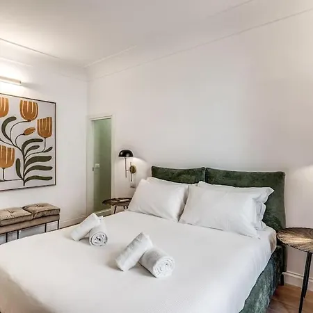 3 Bedroom Via Genova Monti Area