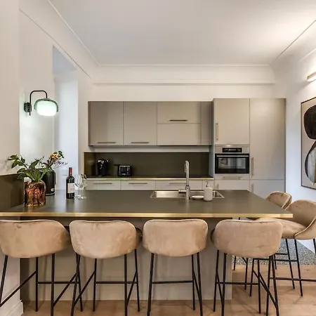 3 Bedroom Via Genova Monti Area روما